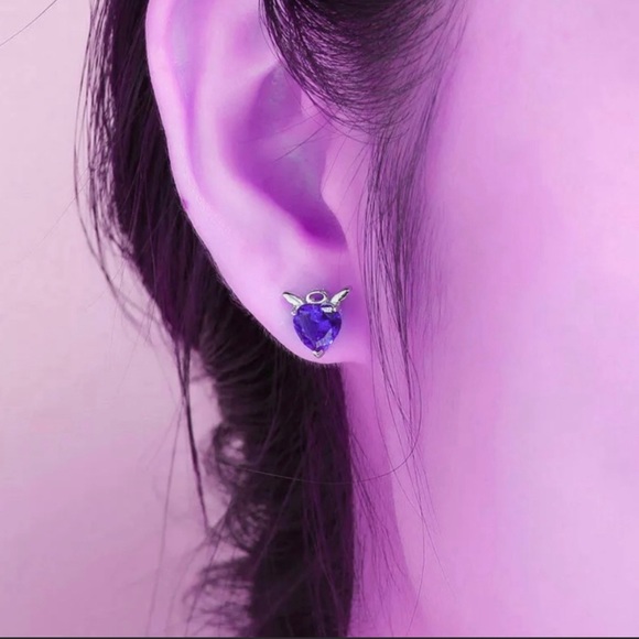 Horn Blue Stud Earrings - Picture 4 of 4